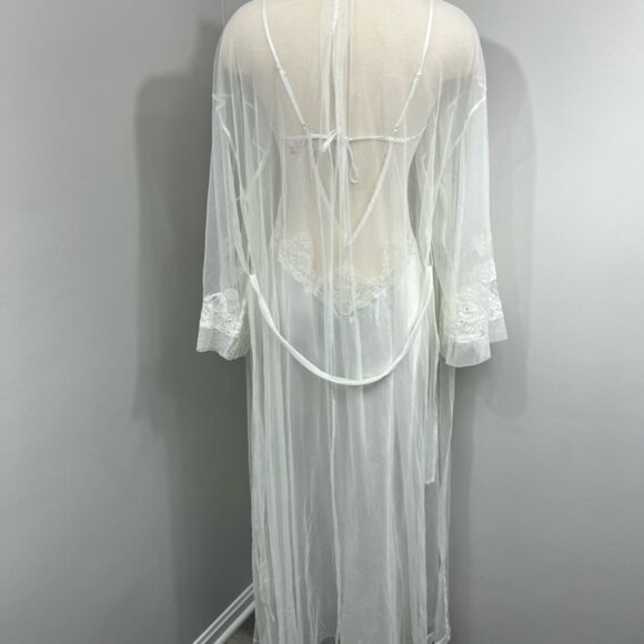 VS Cream Maxi Night Gown/Robe‎ - Picture 6 of 16